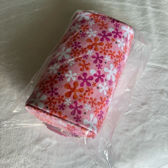 truly beauty bag spongebob bnwt in packaging - Picture 5 of 13